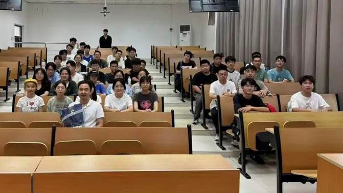 463b70f6ecf295d796ef6e022f7272dd